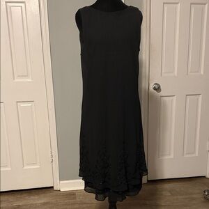 R&M Richards Black Sleeveless Beaded Midi Dress